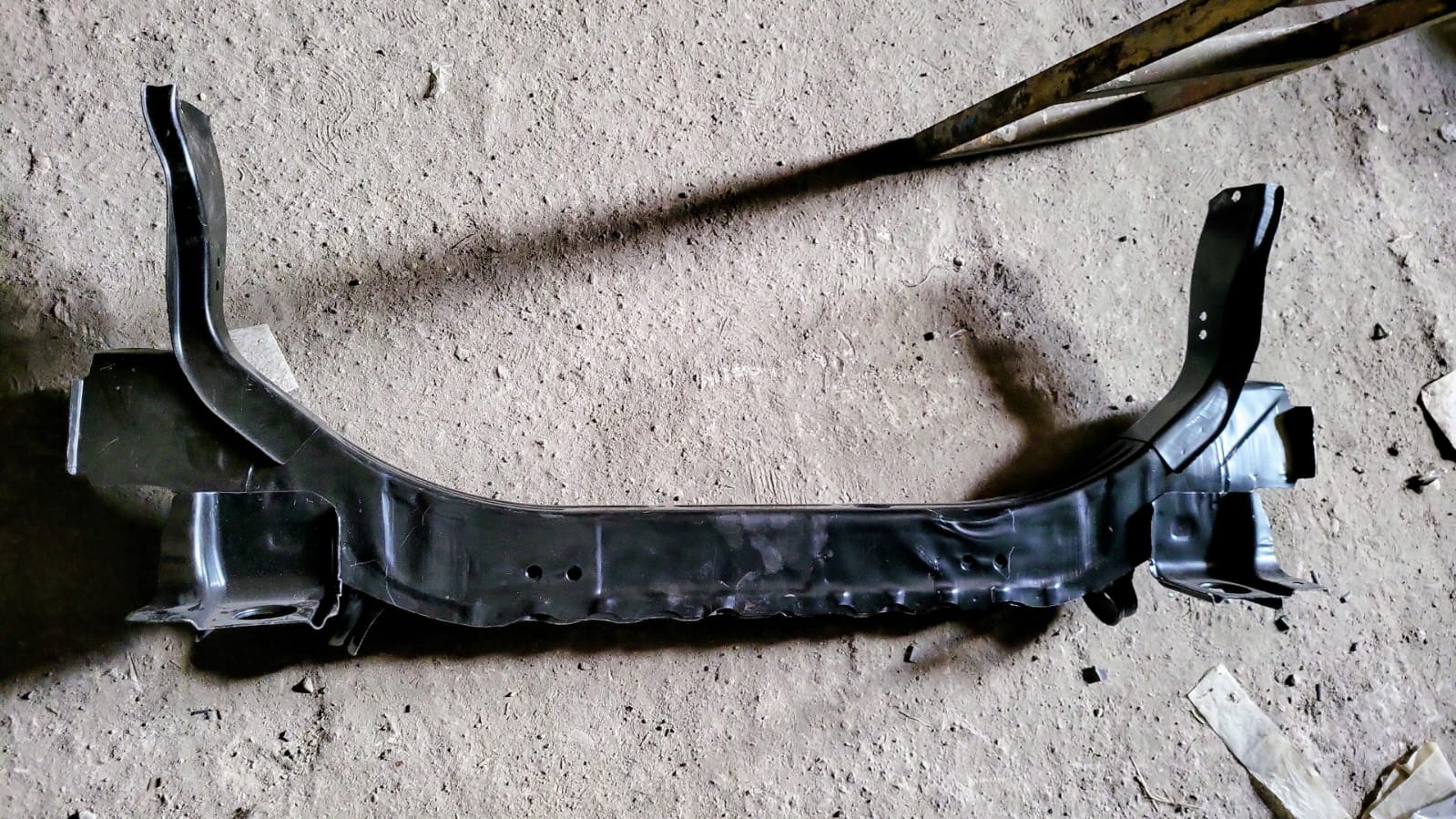 ASX ARA ŞASE RADYATÖR TRAVERSİ