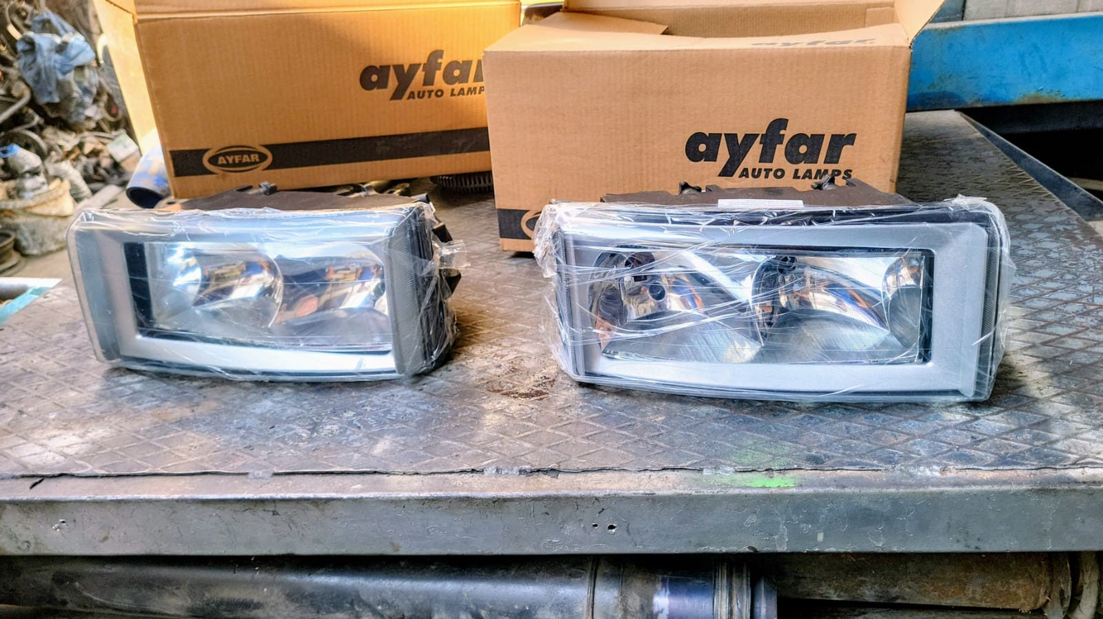 DAİLY 2006 MODEL ÖN FAR TAKIM