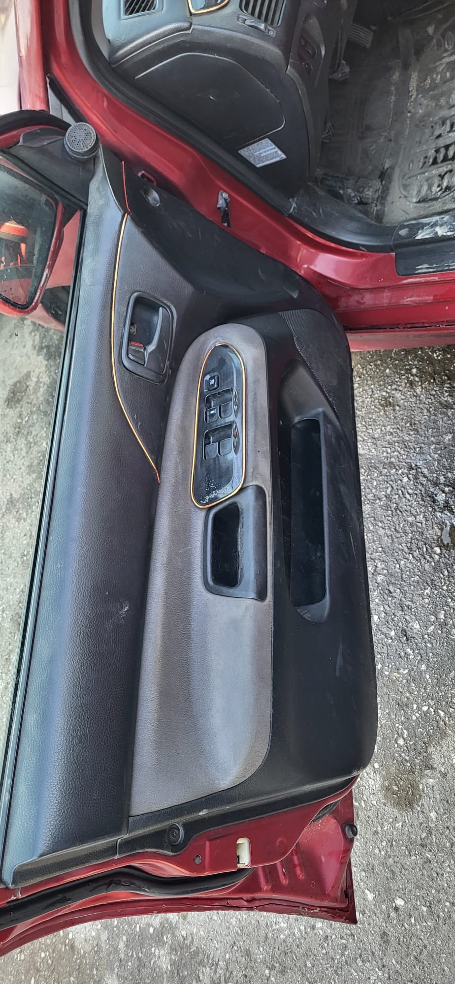 LANCER 2006 MODEL CAM DÜĞME PANELİ