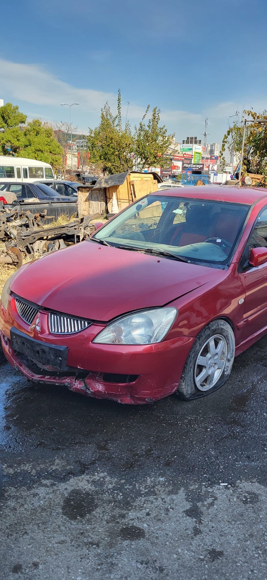 LANCER 2006 MODEL ÖN ÇAMURLUK