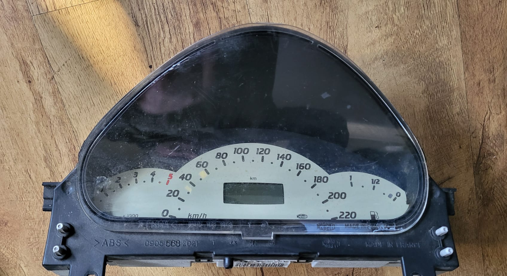 VANEO BENZİNLİ GÖSTERGE SAATİ